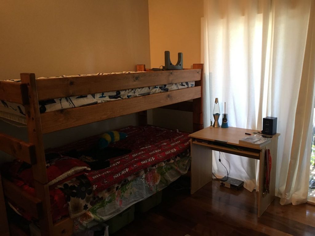 Jonas and Rachelle's room.