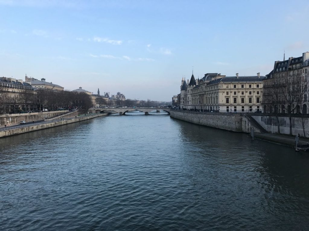 The Seine between the North Bank and Isle de France.