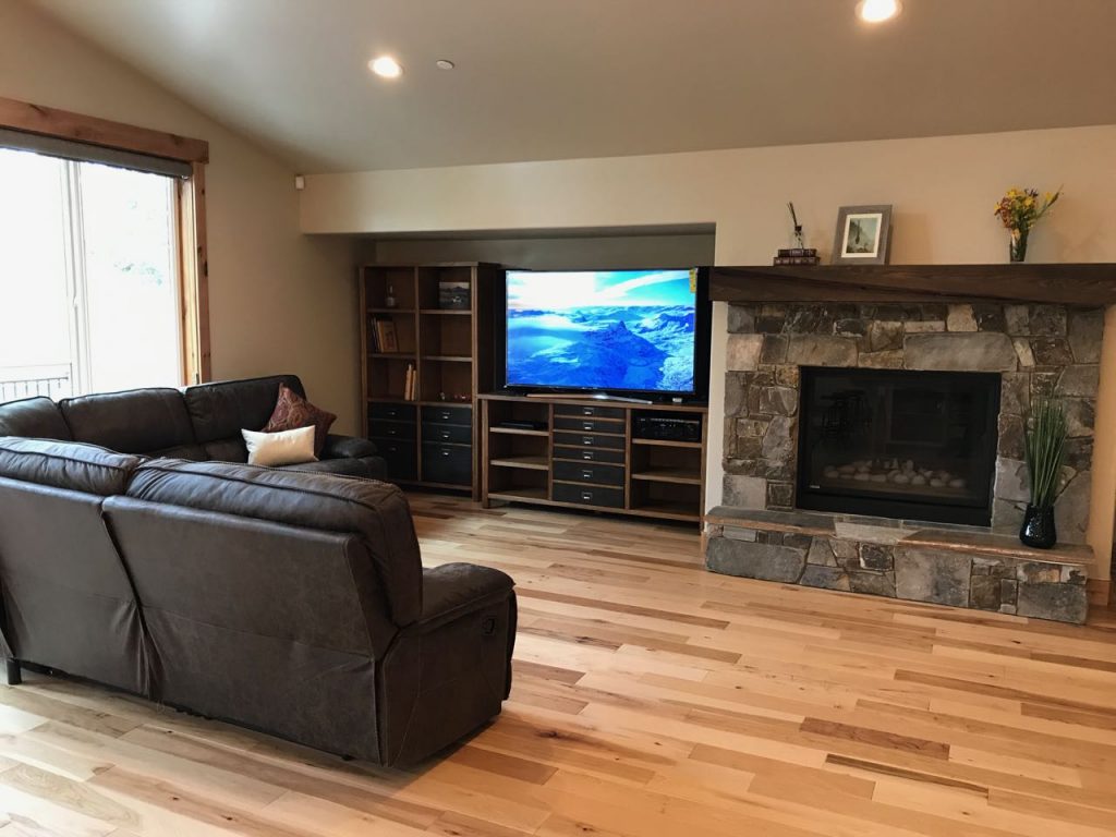 TV-fireplace area.